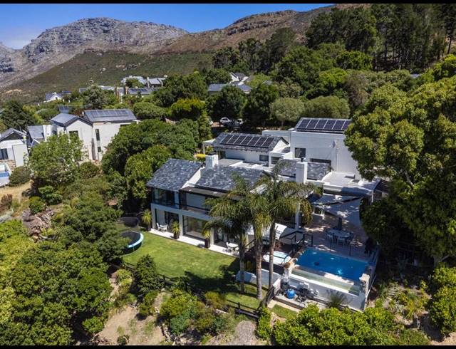 4 BEDROOM HOUSE FOR SALE IN STEENBERG GOLF ESTATE